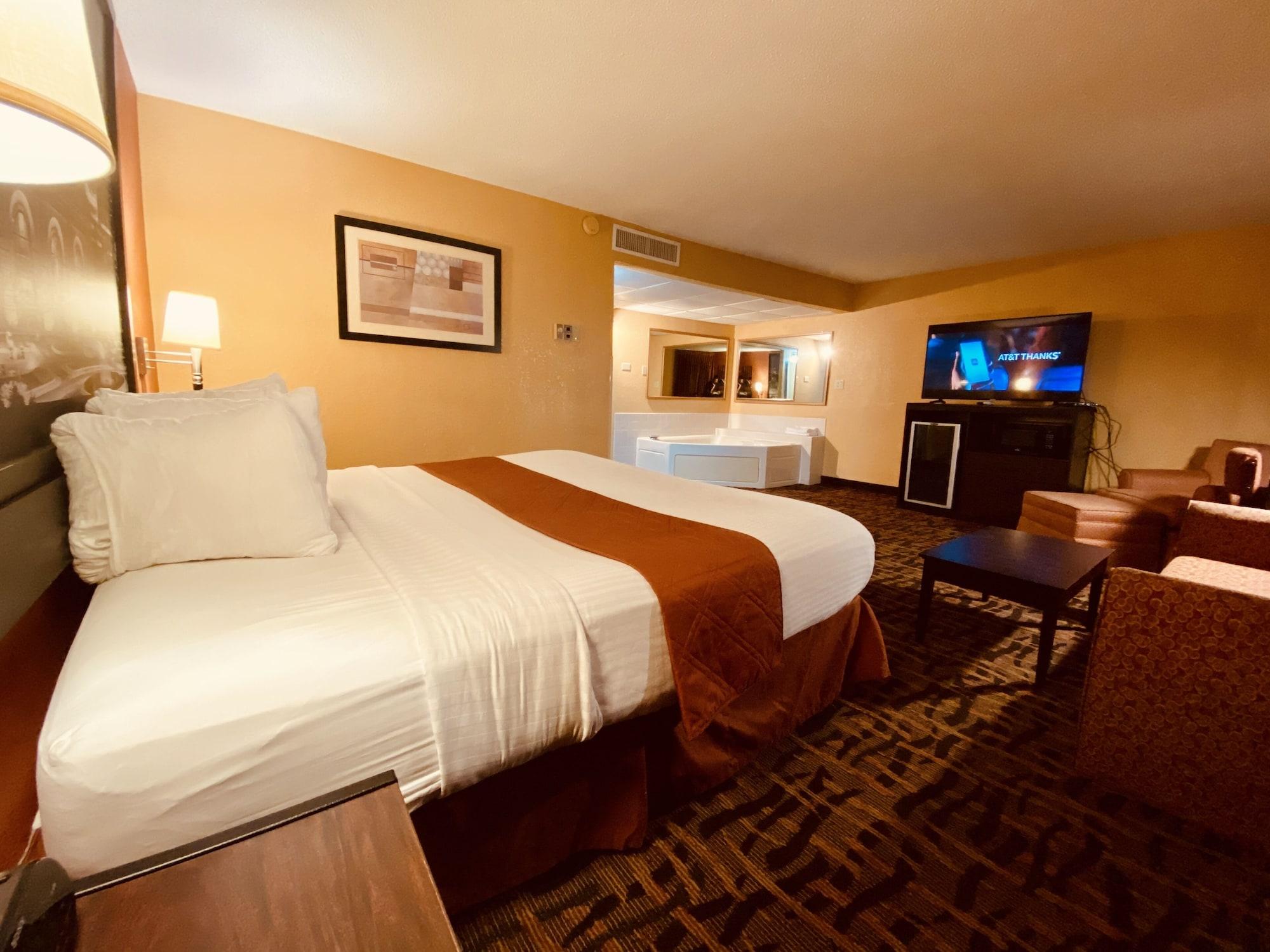 Super 8 By Wyndham Ku Hotel