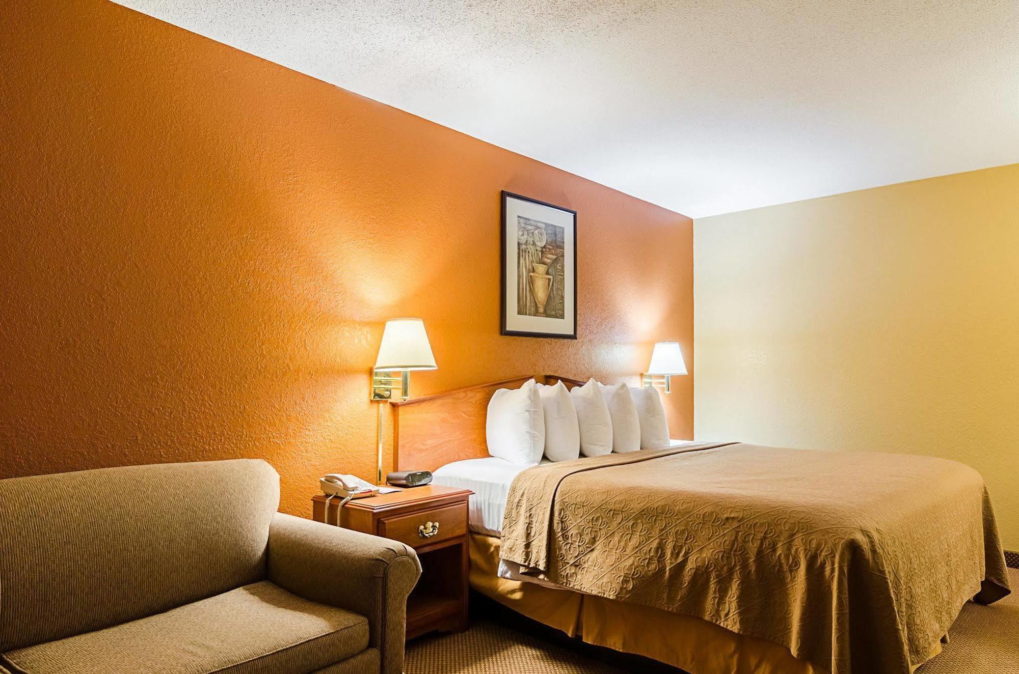 Hotel Super 8 By Wyndham Ku 2*